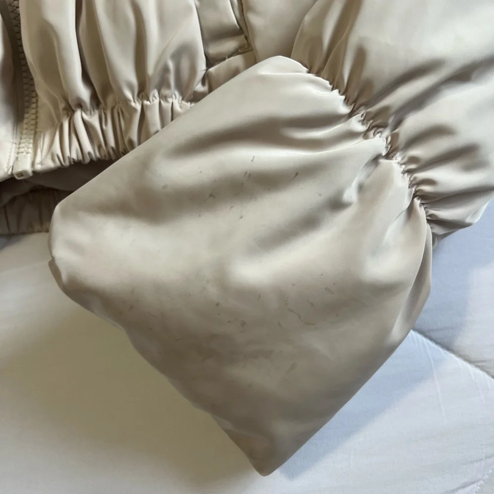 Cream cropped puffer coat - Picture 6 of 7